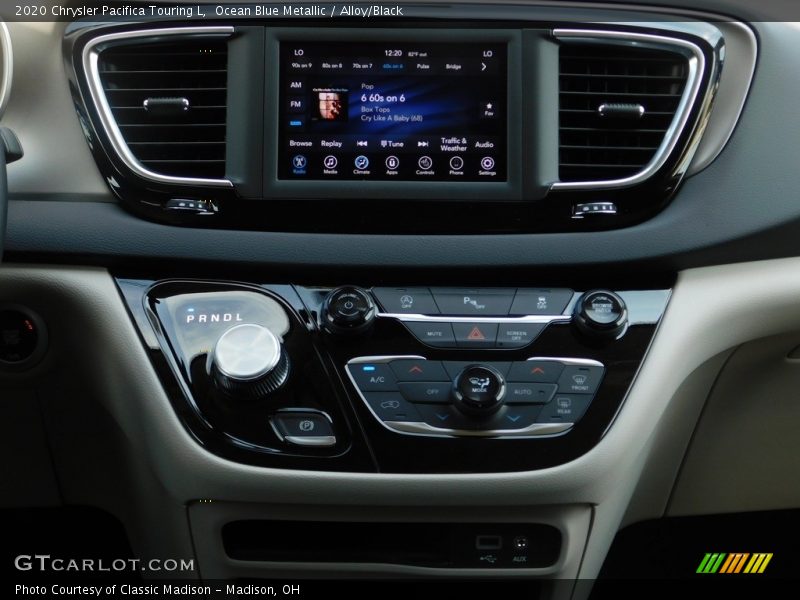 Ocean Blue Metallic / Alloy/Black 2020 Chrysler Pacifica Touring L