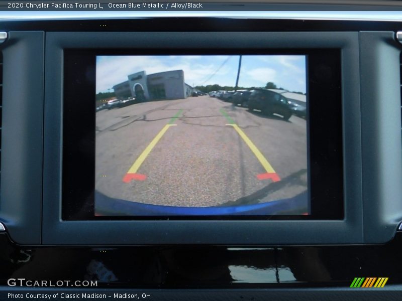Ocean Blue Metallic / Alloy/Black 2020 Chrysler Pacifica Touring L