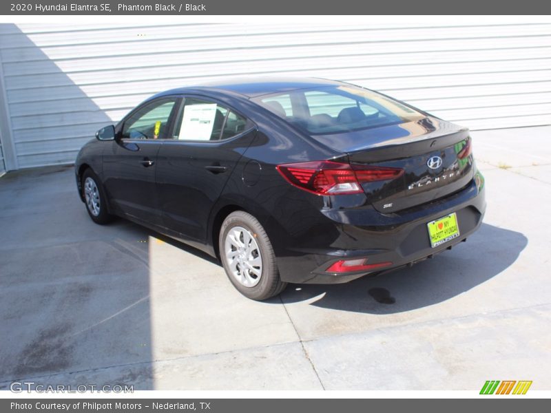 Phantom Black / Black 2020 Hyundai Elantra SE