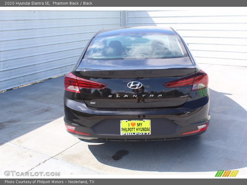 Phantom Black / Black 2020 Hyundai Elantra SE