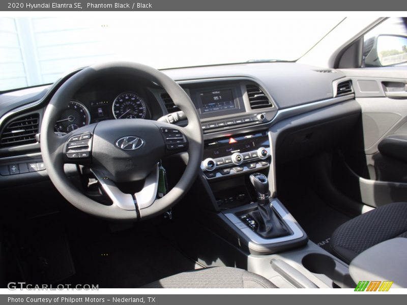 Phantom Black / Black 2020 Hyundai Elantra SE