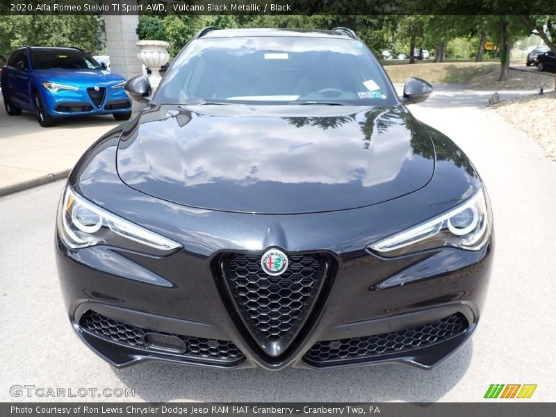 Vulcano Black Metallic / Black 2020 Alfa Romeo Stelvio TI Sport AWD