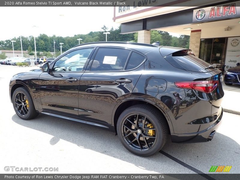 Vulcano Black Metallic / Black 2020 Alfa Romeo Stelvio TI Sport AWD