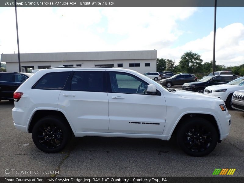Bright White / Black 2020 Jeep Grand Cherokee Altitude 4x4