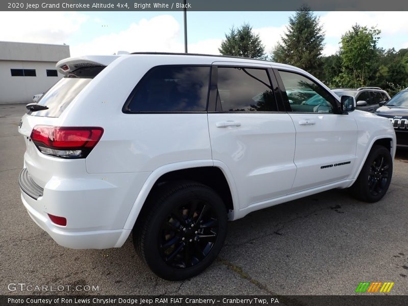Bright White / Black 2020 Jeep Grand Cherokee Altitude 4x4