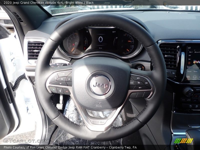 Bright White / Black 2020 Jeep Grand Cherokee Altitude 4x4