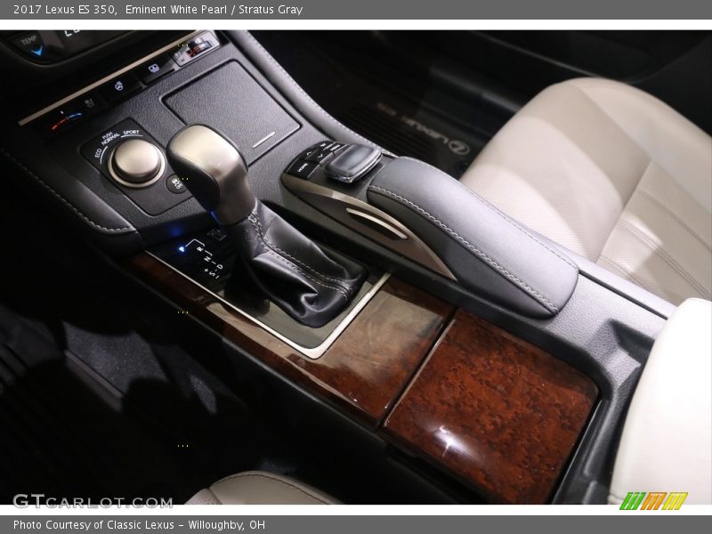 Eminent White Pearl / Stratus Gray 2017 Lexus ES 350