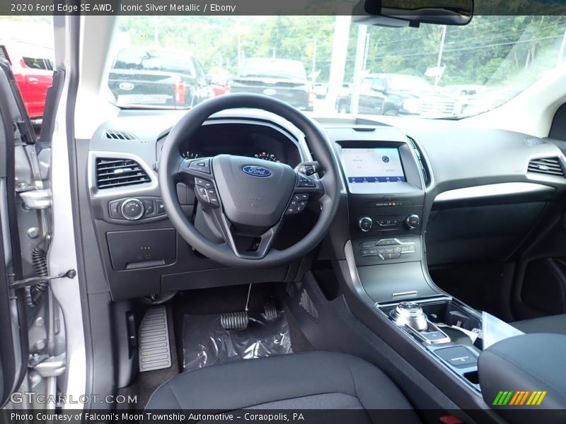 Iconic Silver Metallic / Ebony 2020 Ford Edge SE AWD