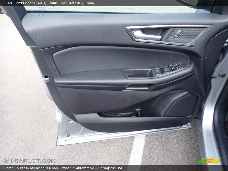 Iconic Silver Metallic / Ebony 2020 Ford Edge SE AWD