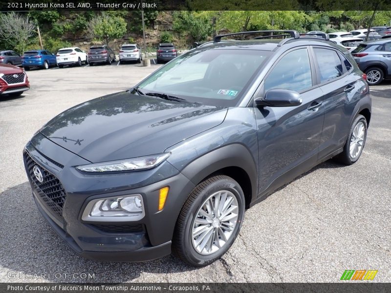 Front 3/4 View of 2021 Kona SEL AWD