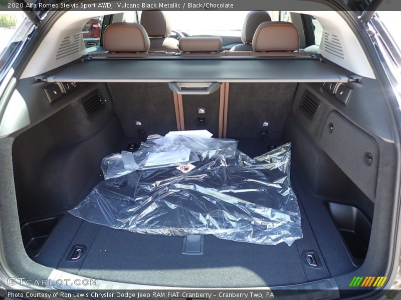 Vulcano Black Metallic / Black/Chocolate 2020 Alfa Romeo Stelvio Sport AWD