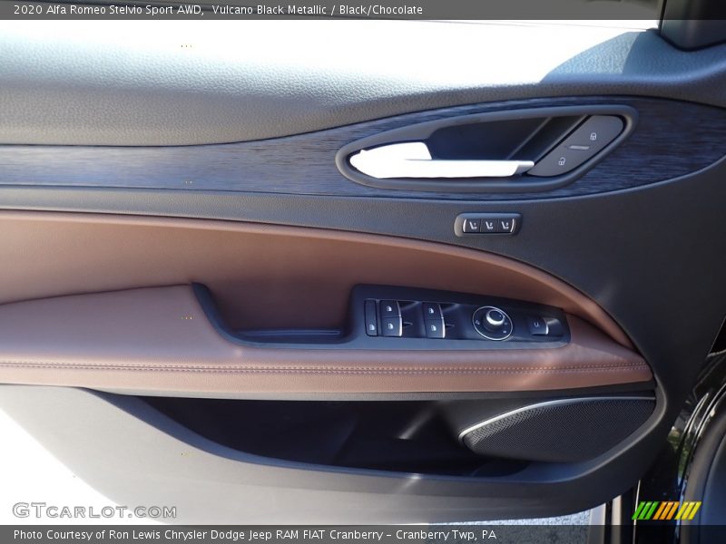 Vulcano Black Metallic / Black/Chocolate 2020 Alfa Romeo Stelvio Sport AWD