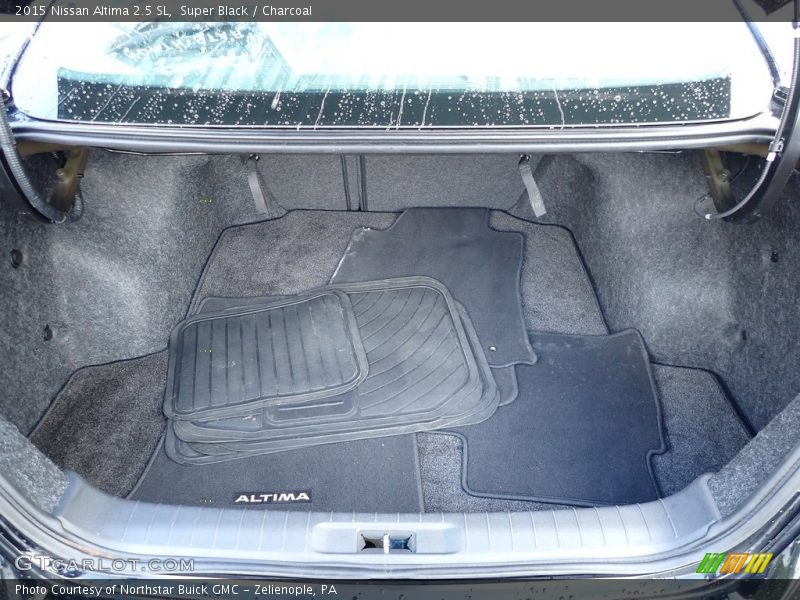 Super Black / Charcoal 2015 Nissan Altima 2.5 SL