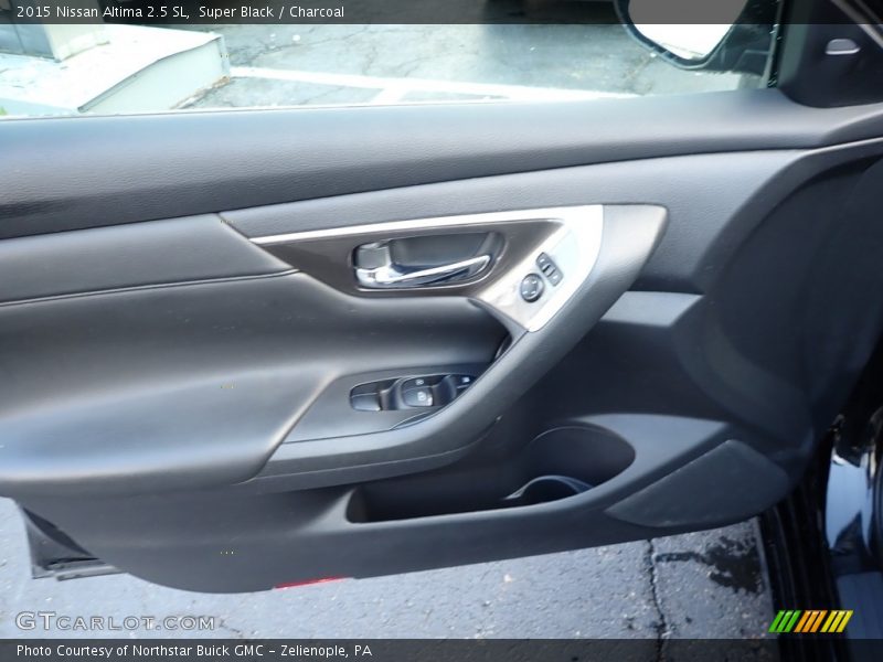 Super Black / Charcoal 2015 Nissan Altima 2.5 SL