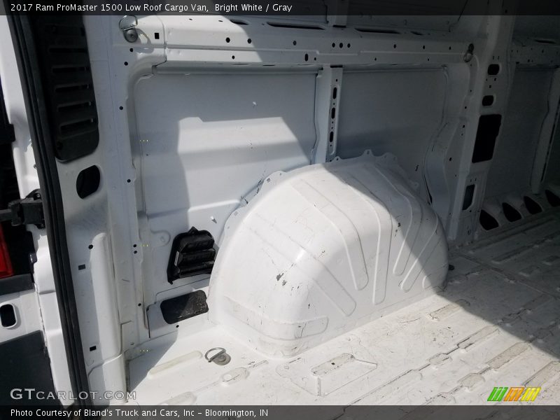 Bright White / Gray 2017 Ram ProMaster 1500 Low Roof Cargo Van