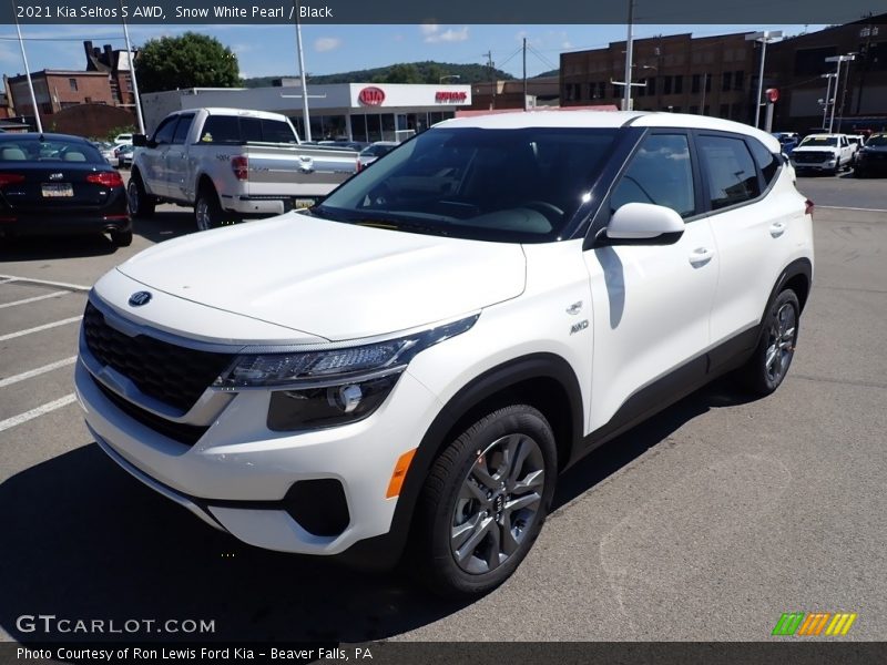 Front 3/4 View of 2021 Seltos S AWD