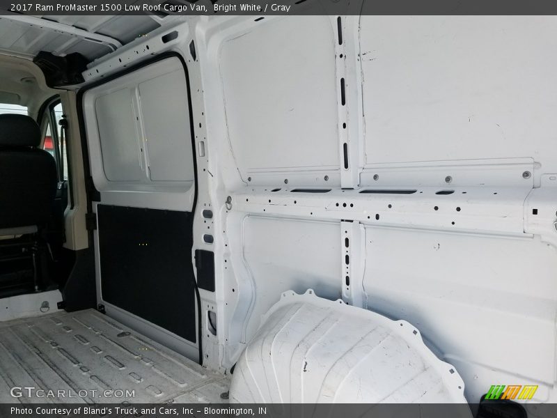 Bright White / Gray 2017 Ram ProMaster 1500 Low Roof Cargo Van
