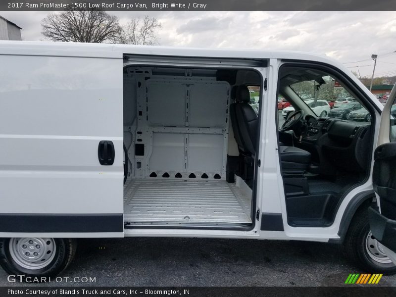 Bright White / Gray 2017 Ram ProMaster 1500 Low Roof Cargo Van