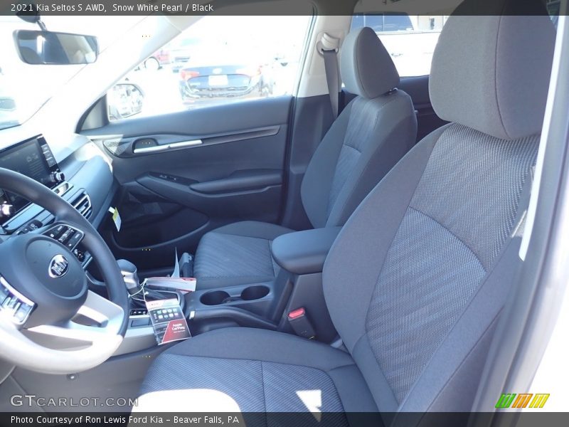 Snow White Pearl / Black 2021 Kia Seltos S AWD