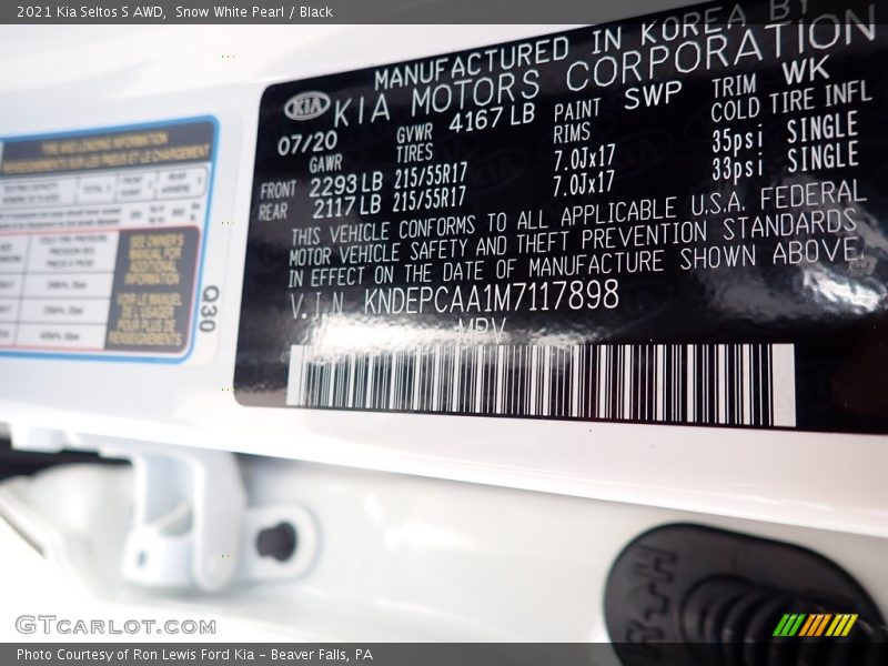Snow White Pearl / Black 2021 Kia Seltos S AWD