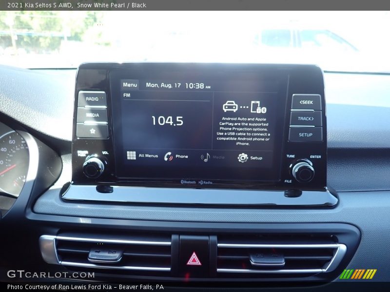 Snow White Pearl / Black 2021 Kia Seltos S AWD