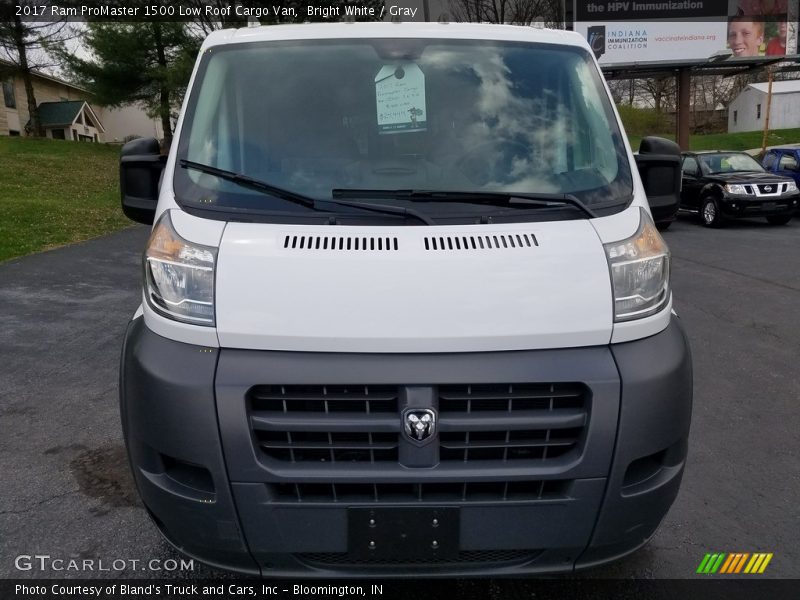 Bright White / Gray 2017 Ram ProMaster 1500 Low Roof Cargo Van
