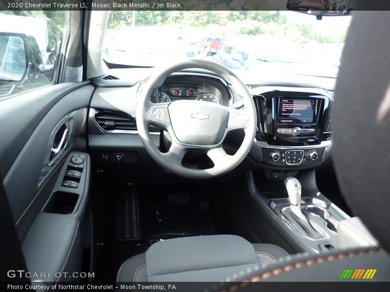 Mosaic Black Metallic / Jet Black 2020 Chevrolet Traverse LS