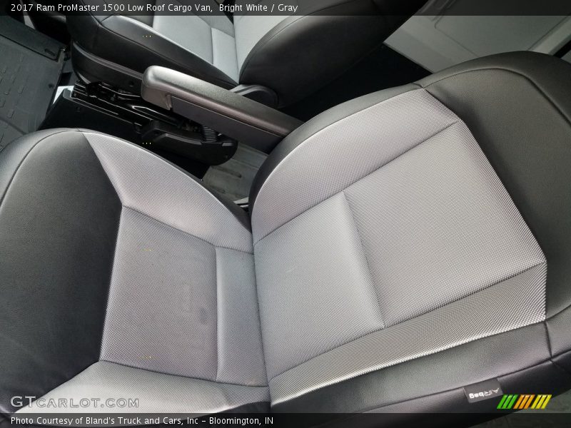 Bright White / Gray 2017 Ram ProMaster 1500 Low Roof Cargo Van