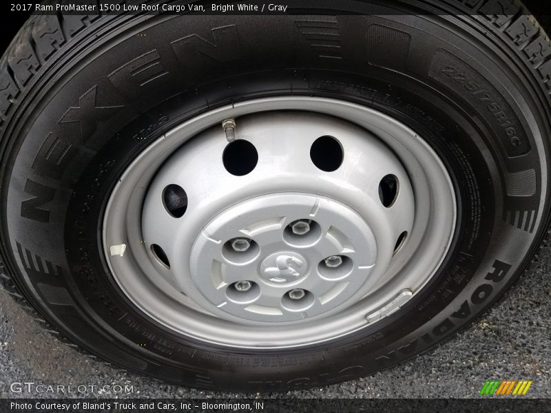 Bright White / Gray 2017 Ram ProMaster 1500 Low Roof Cargo Van