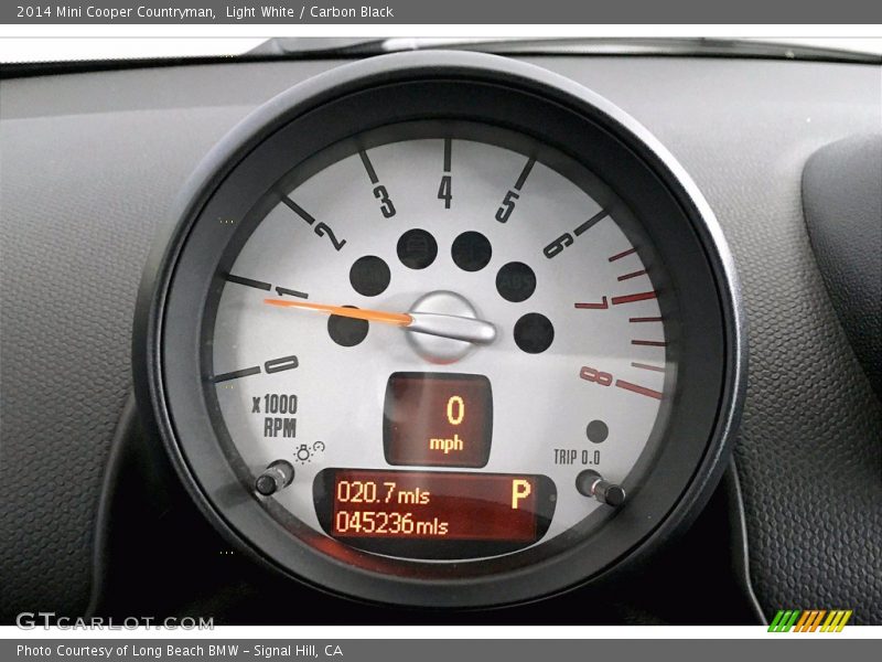 Light White / Carbon Black 2014 Mini Cooper Countryman