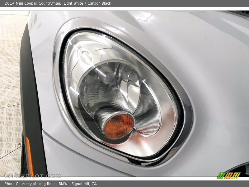 Light White / Carbon Black 2014 Mini Cooper Countryman