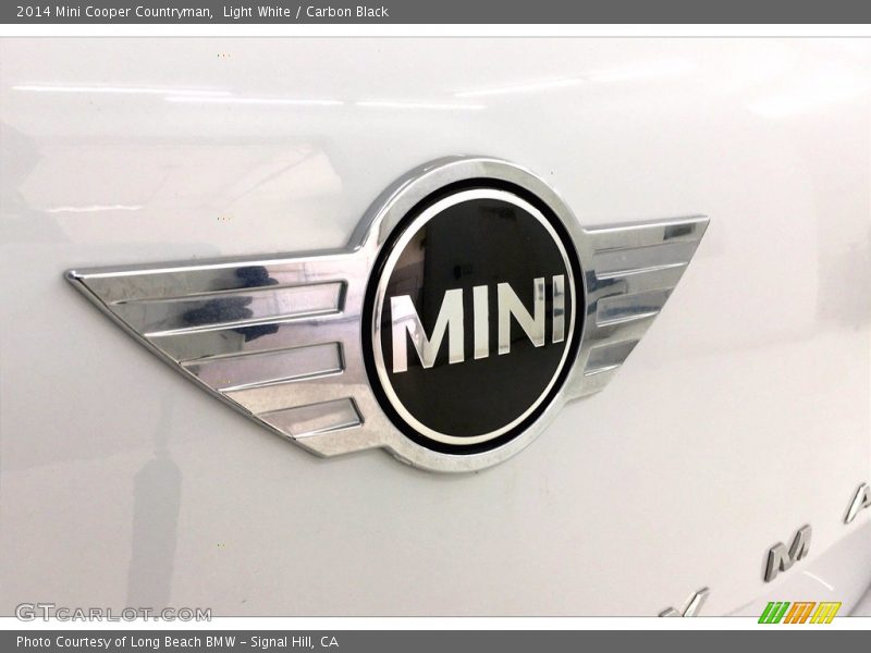 Light White / Carbon Black 2014 Mini Cooper Countryman