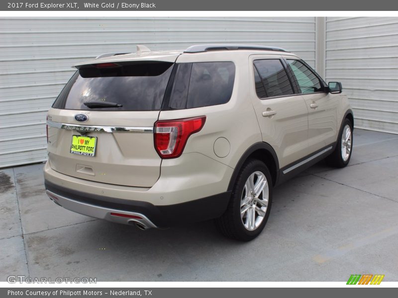 White Gold / Ebony Black 2017 Ford Explorer XLT