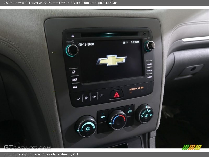 Summit White / Dark Titanium/Light Titanium 2017 Chevrolet Traverse LS