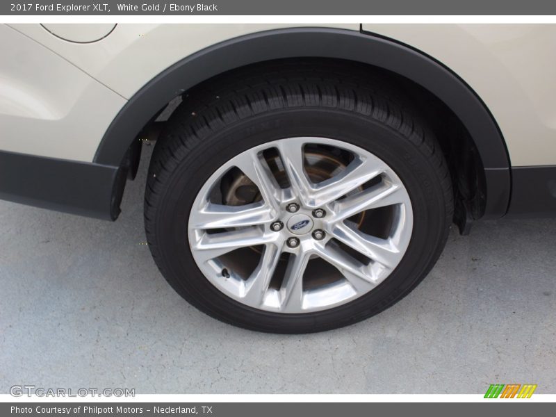 White Gold / Ebony Black 2017 Ford Explorer XLT