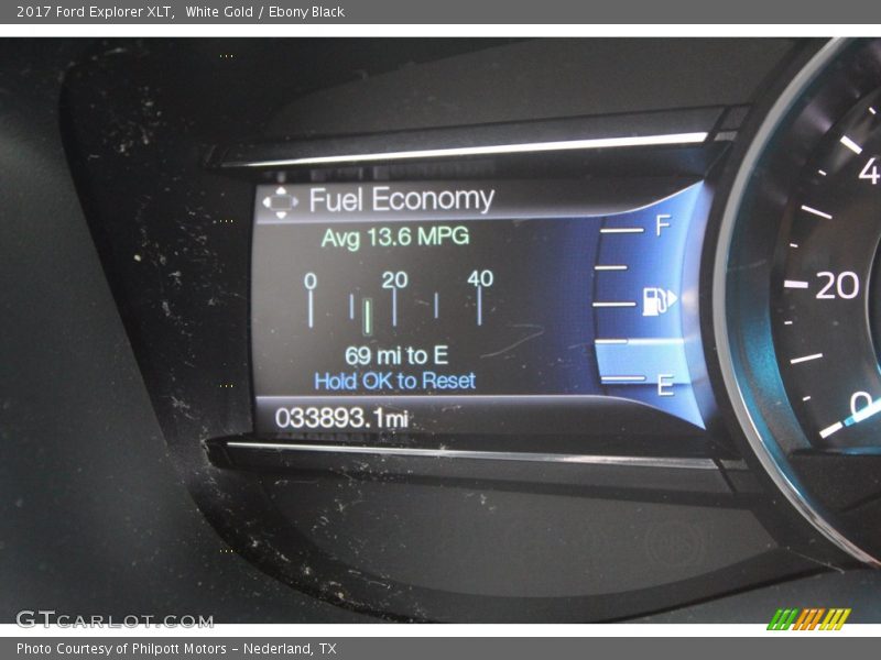 White Gold / Ebony Black 2017 Ford Explorer XLT