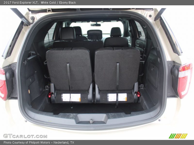 White Gold / Ebony Black 2017 Ford Explorer XLT