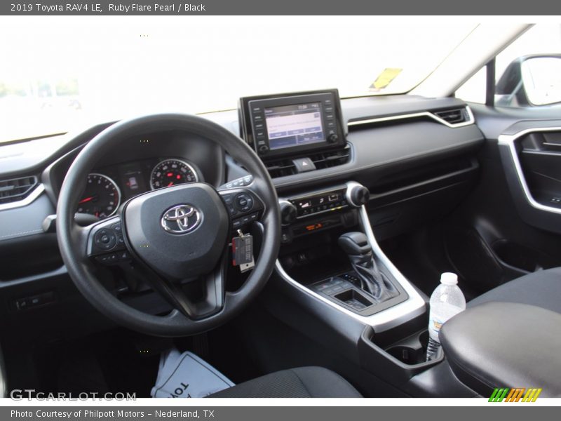 Ruby Flare Pearl / Black 2019 Toyota RAV4 LE