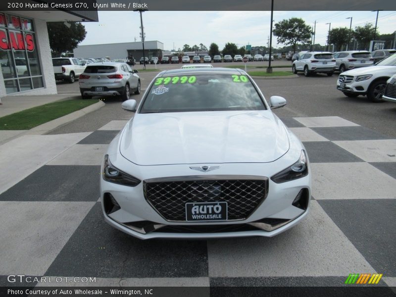 Uyuni White / Black 2020 Hyundai Genesis G70