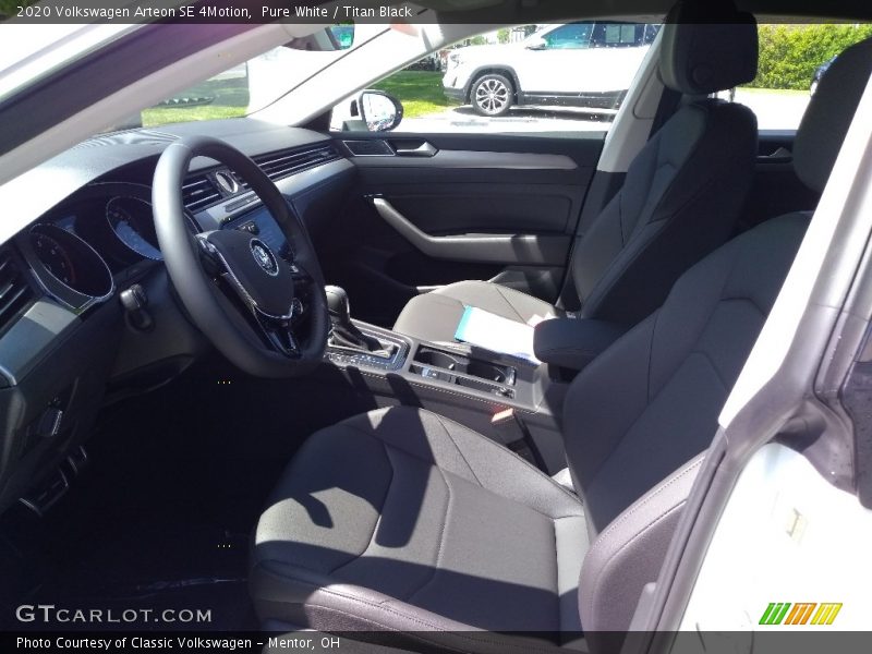 Front Seat of 2020 Arteon SE 4Motion