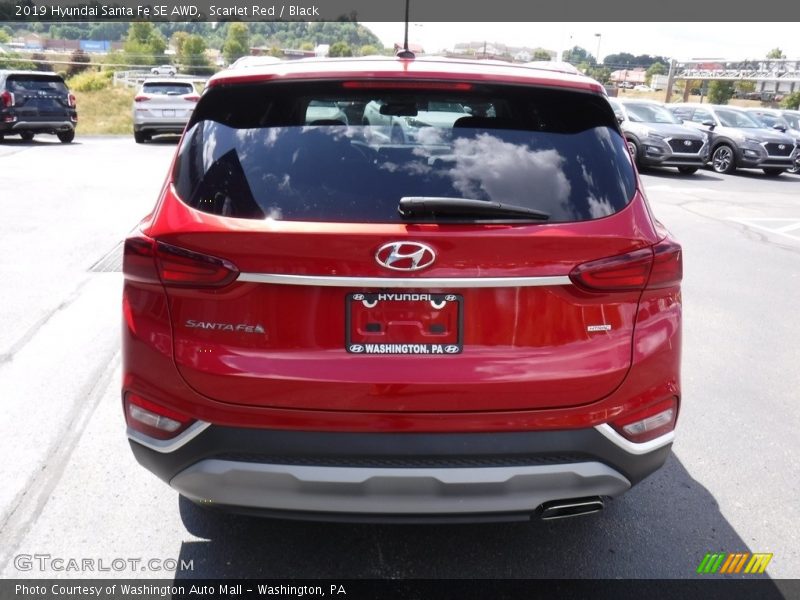 Scarlet Red / Black 2019 Hyundai Santa Fe SE AWD