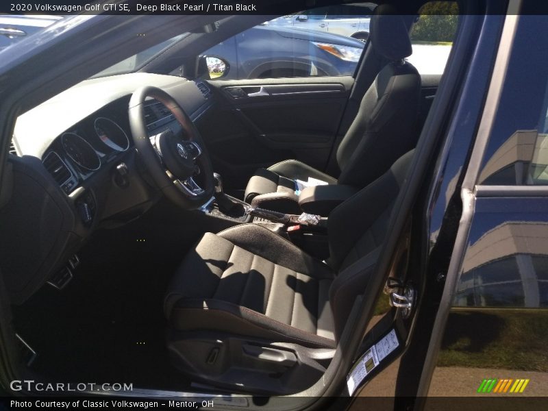 Deep Black Pearl / Titan Black 2020 Volkswagen Golf GTI SE