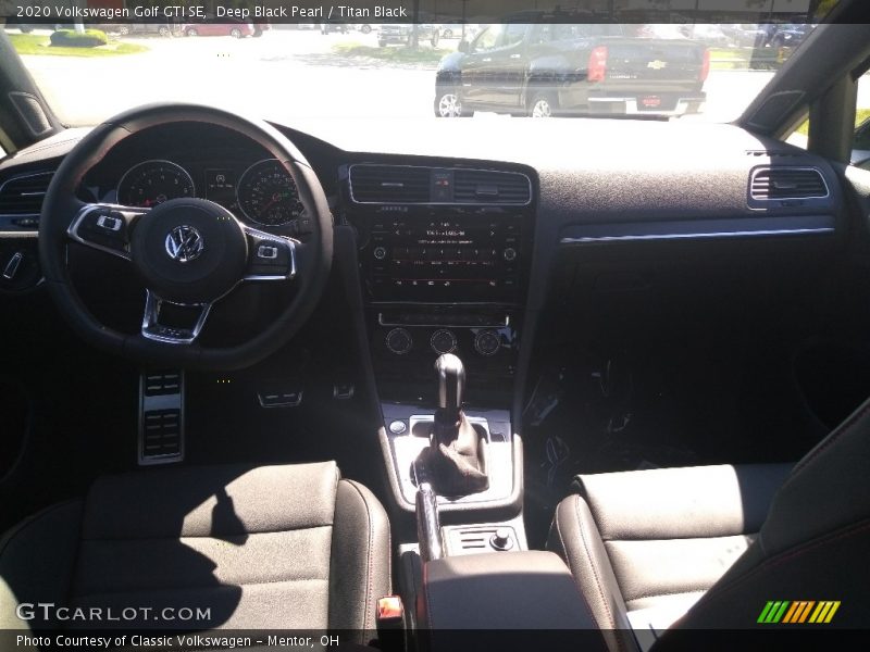 Deep Black Pearl / Titan Black 2020 Volkswagen Golf GTI SE