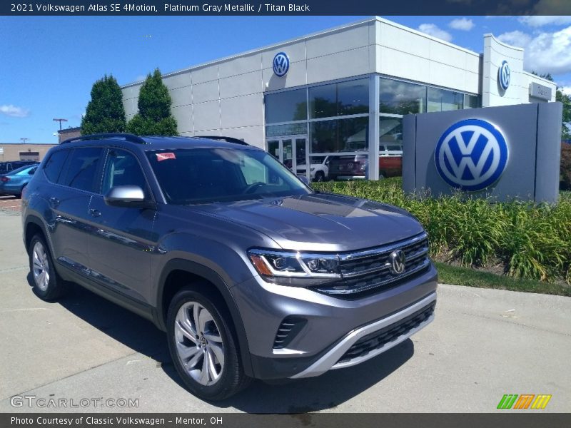 Front 3/4 View of 2021 Atlas SE 4Motion