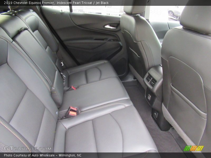 Iridescent Pearl Tricoat / Jet Black 2019 Chevrolet Equinox Premier