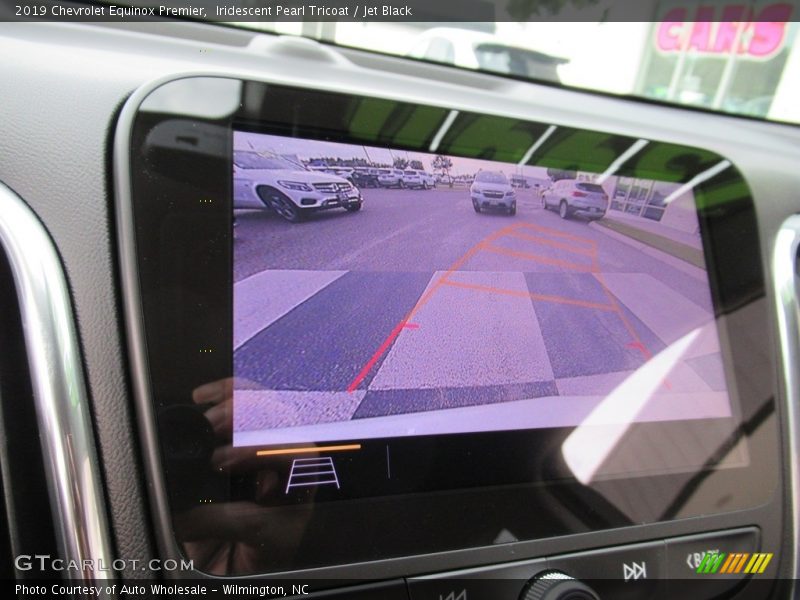 Iridescent Pearl Tricoat / Jet Black 2019 Chevrolet Equinox Premier