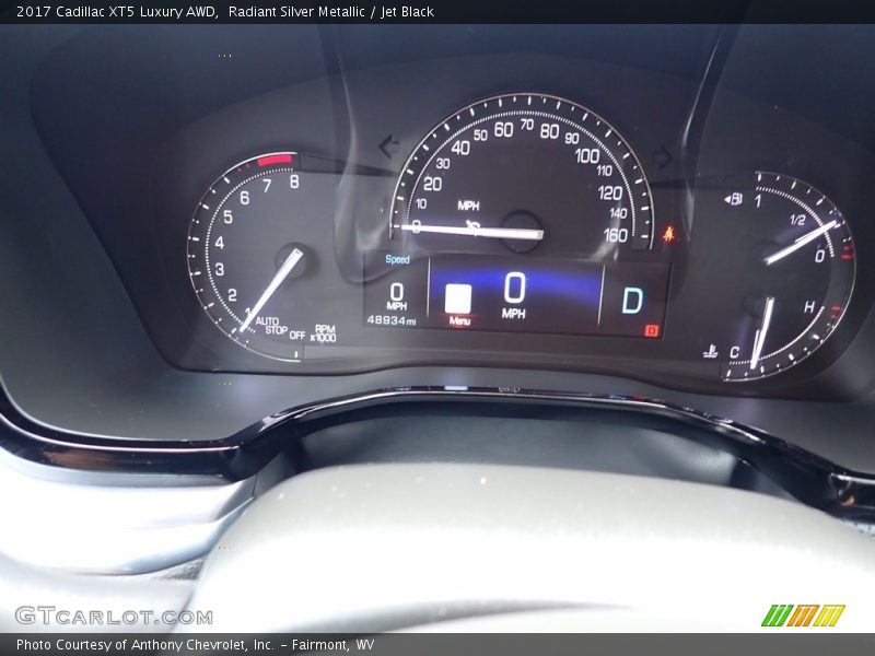 Radiant Silver Metallic / Jet Black 2017 Cadillac XT5 Luxury AWD
