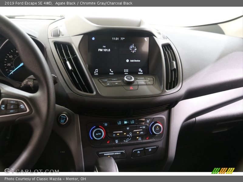 Agate Black / Chromite Gray/Charcoal Black 2019 Ford Escape SE 4WD