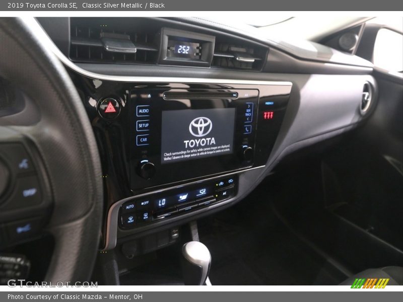 Classic Silver Metallic / Black 2019 Toyota Corolla SE