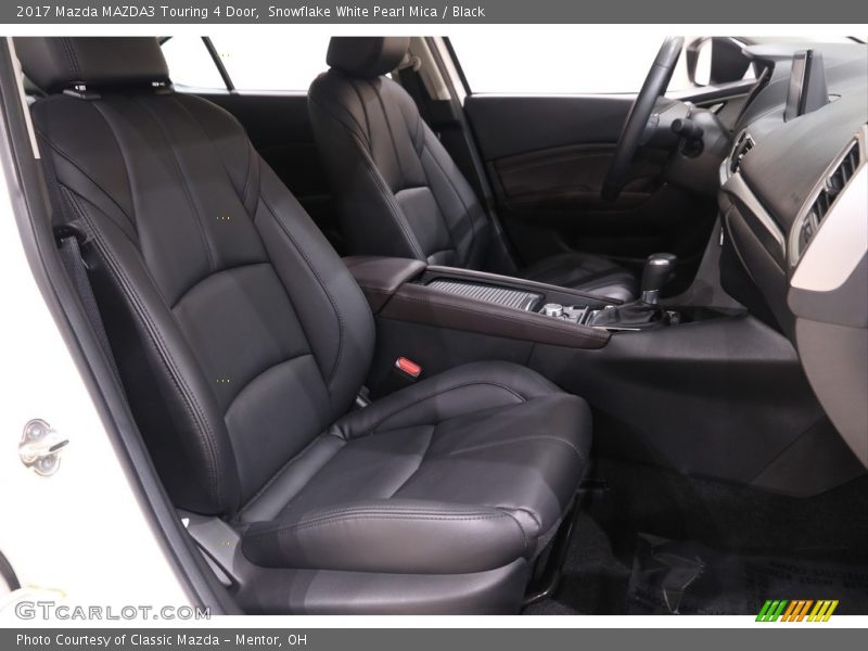 Snowflake White Pearl Mica / Black 2017 Mazda MAZDA3 Touring 4 Door